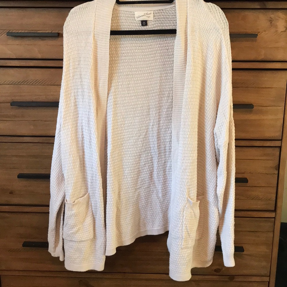 FINAL SALE! 🚨 Cream Cardigan